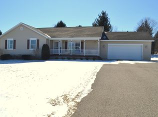 131 Vantage View Dr, Petoskey, MI 49770