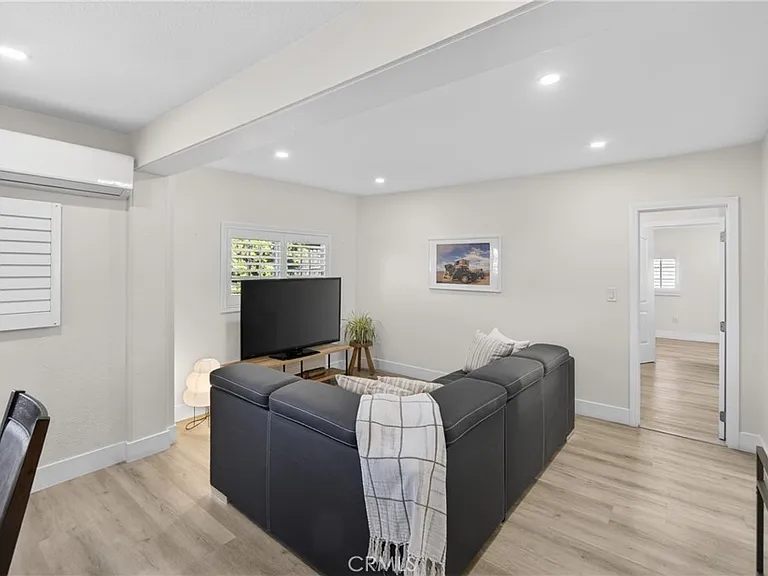 5929 Weaver Ln — Photo 33