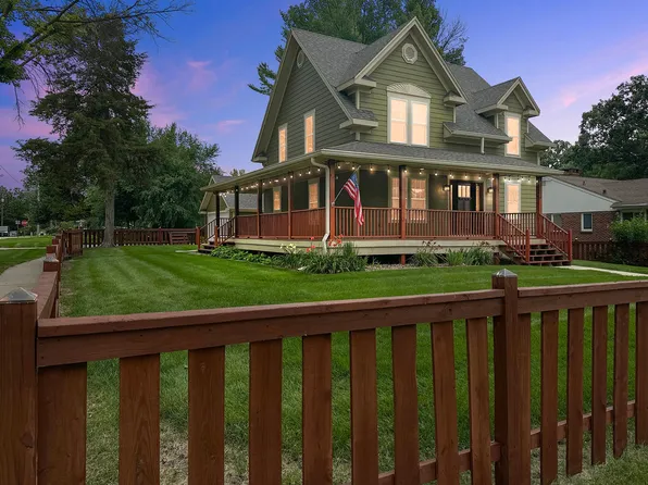 1218 Prairie St, Adel, IA 50003