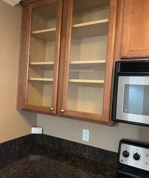 1980 Las Colinas Cir — Photo 1