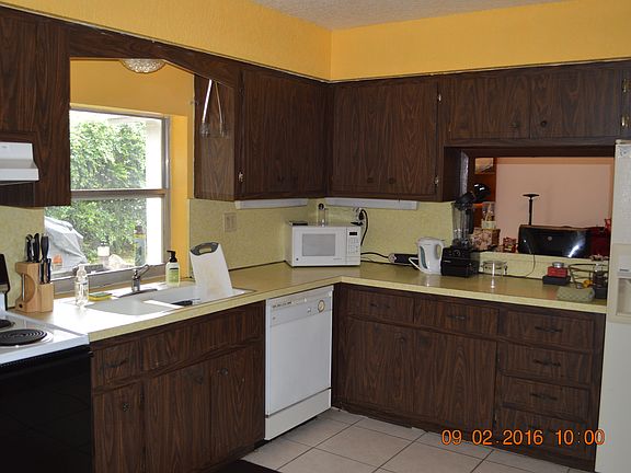 Kitchen with pass thru