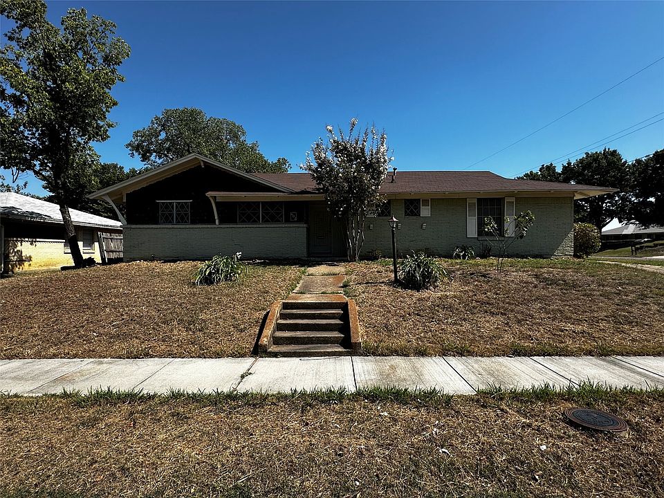 1st image of 802 Walter Hill Dr