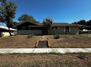 802 Walter Hill Dr, Grand Prairie, TX 75050
