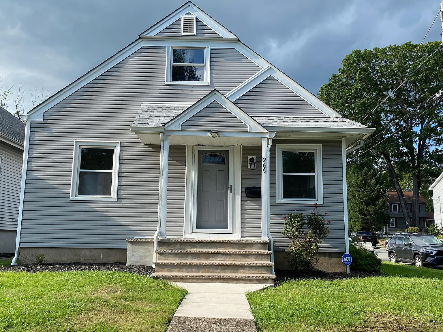 2 bed, 1140 sqft, $2,495 — Photo 2