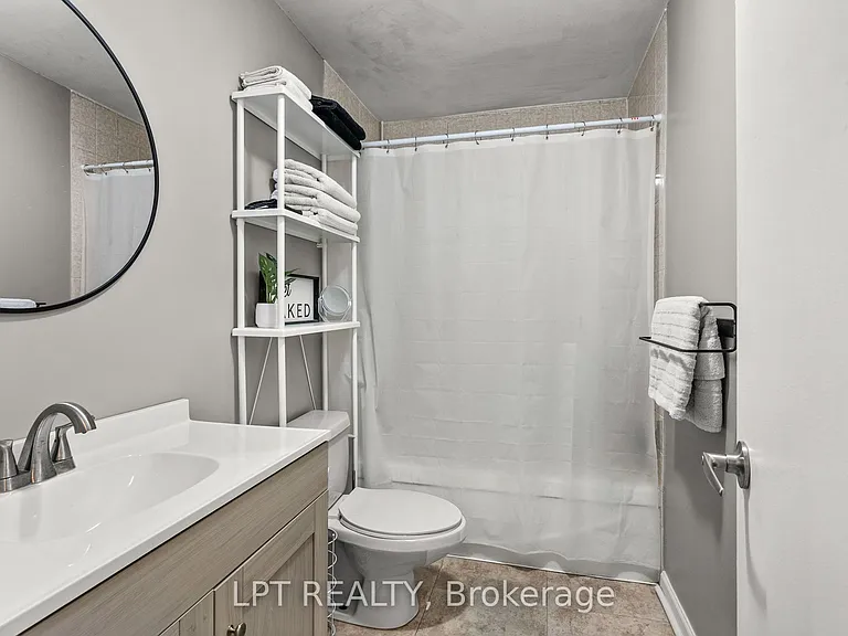 260 Fenerty Ct #4 — Photo 21