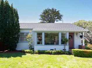 861 Maple St, Pacific Grove, CA 93950