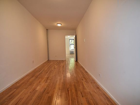 2nd image of 415 E 9th St APT 9