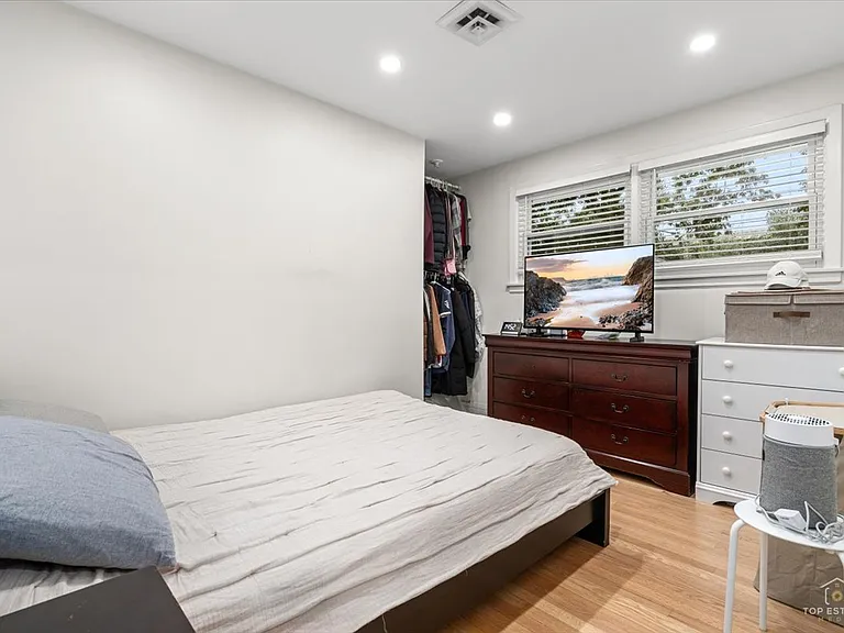 3521 Forest Ave — Photo 23