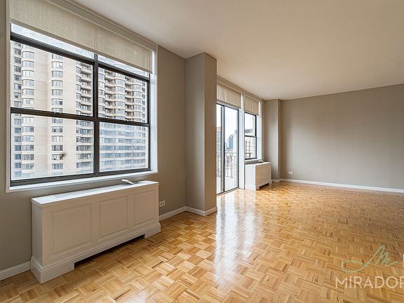 4th image of 330 E 39th St #37P