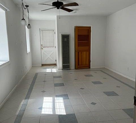 5th image of 815 W Florida St