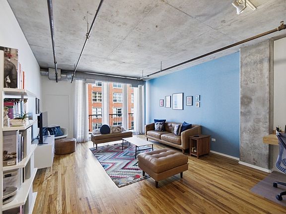 4th image of 700 W Van Buren St APT 602