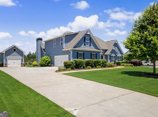 100 Reserve Pl, Senoia, GA 30276