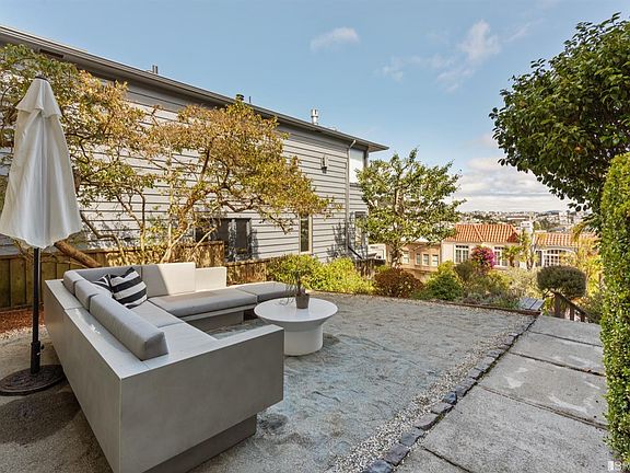 4th image of 343 Cumberland St