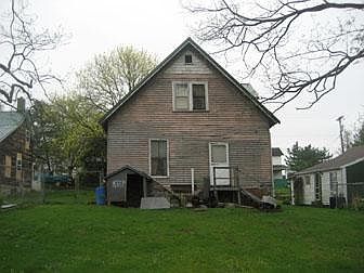 2nd image of 215 High St