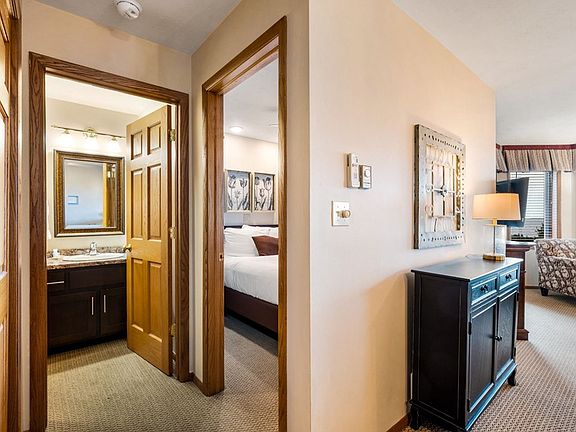 5th image of 4908 N Landmark Cir #1213