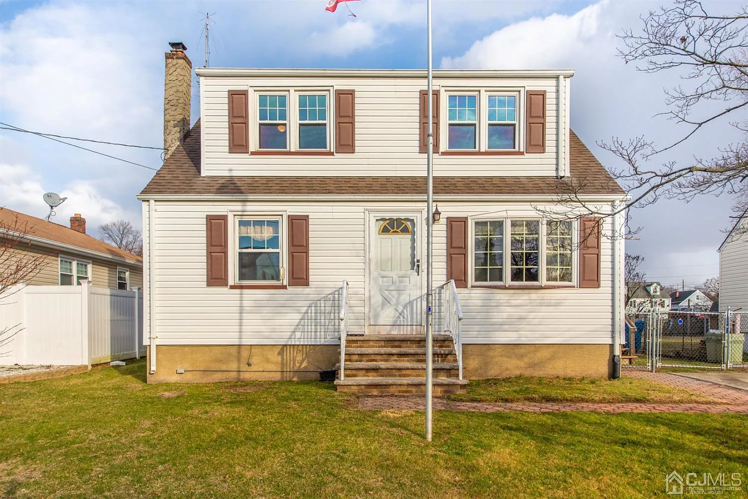 53 Eiseman Ave photo 1