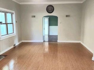 196 E Washington St, Newaygo, MI 49337