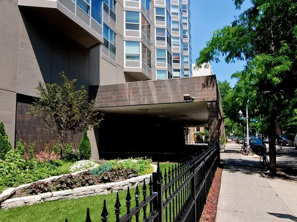 720 W Gordon Ter APT 18N, Chicago, IL 60613
