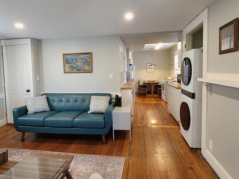 257 Vaughan St #2 — Photo 4