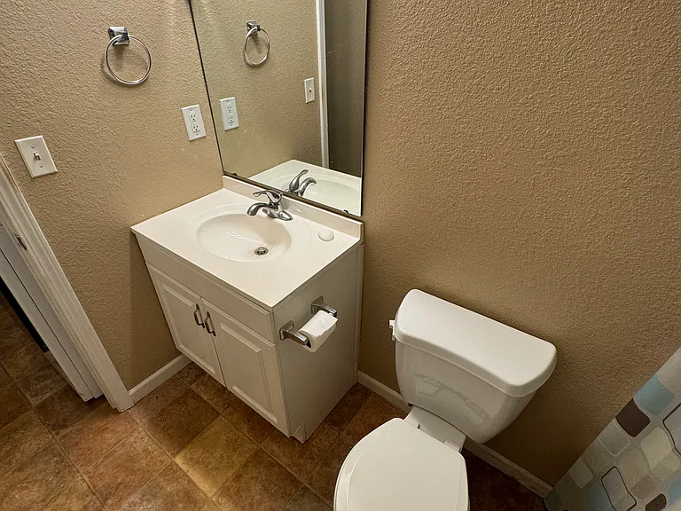 1011 W 24th St #1011 — Photo 69