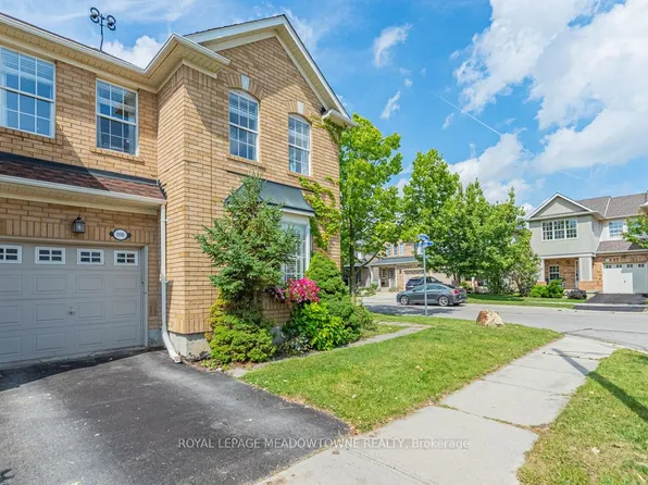 1116 Barclay Cir, Milton, ON L9T 5W4