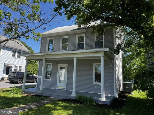 247 W Main St, Fayetteville, PA 17222
