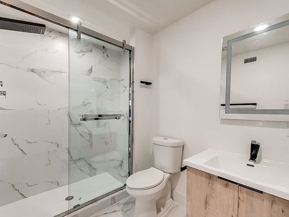3rd image of 4315 Gaston Ave #103