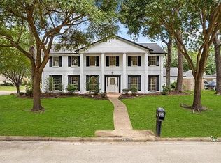 19726 Sweet Forest Ln, Humble, TX 77346