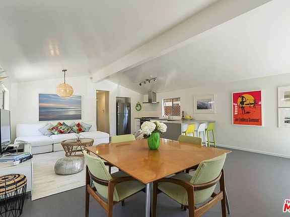 5th image of 29 Paradise Cove Rd