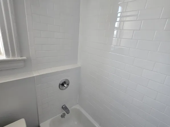 228 Hancock Avenue image 6 of 16