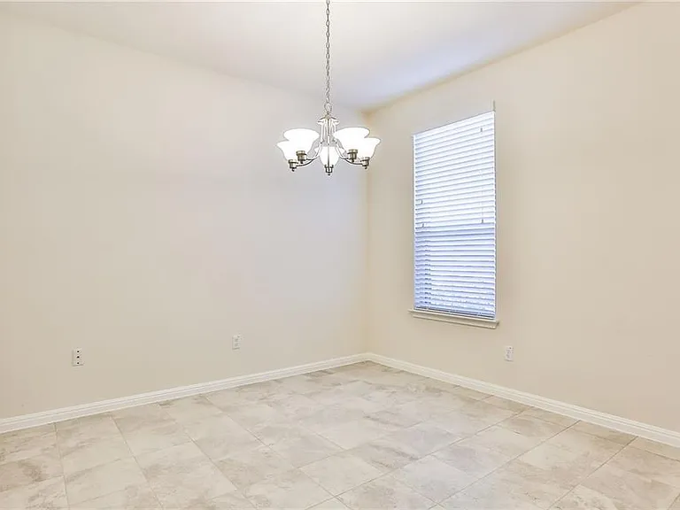 637 Gabrielle Anne Dr — Photo 10