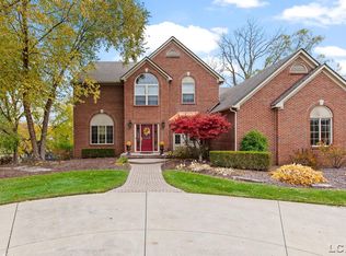 13000 Riviera Ct, South Lyon, MI 48178