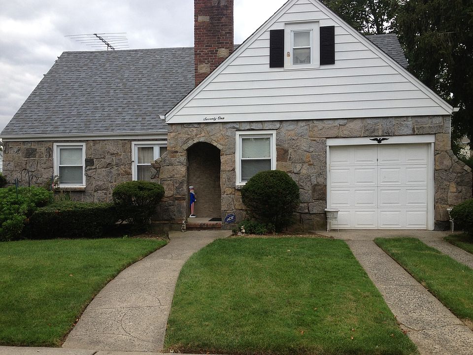 1st image of 71 Mayflower Ave