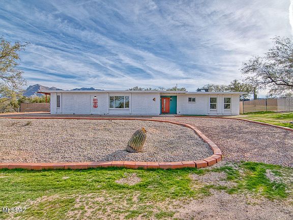 2nd image of 7012 N Montebella Rd