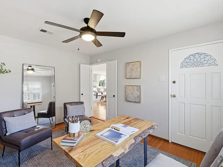 7516 Shady Hollow Dr — Photo 18