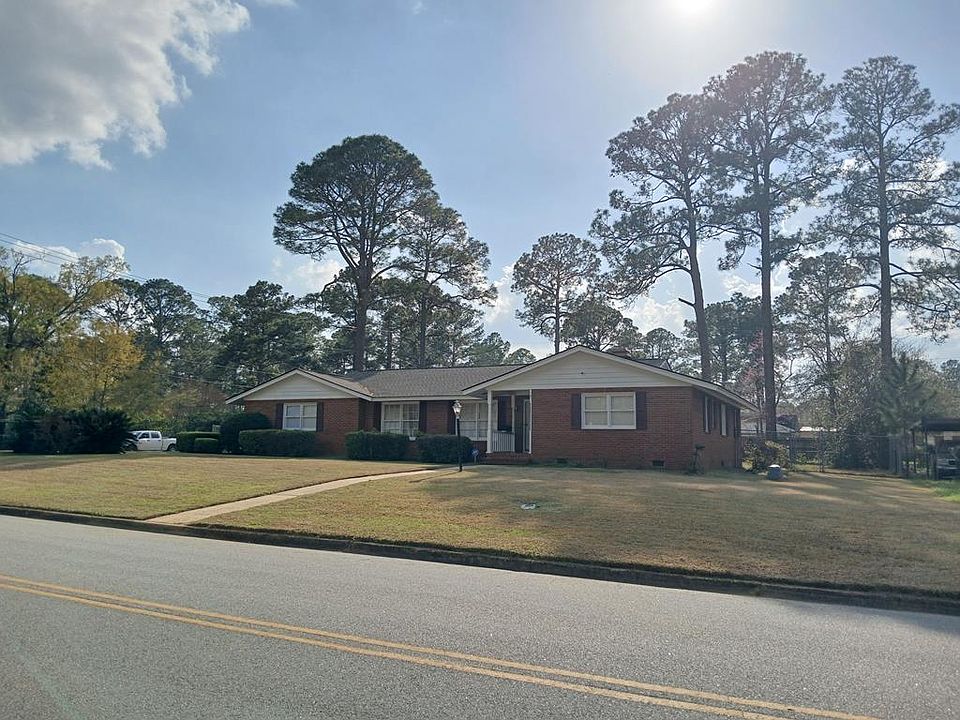 1st image of 2001 Robinhood Rd