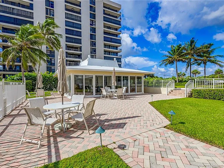 500 Ocean Dr #W-11 — Photo 77