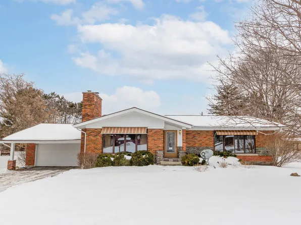 7 Potter Avenue, St. Albans Town, VT 05478