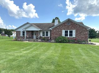 1105 W Upland Ct, Mooresville, IN 46158