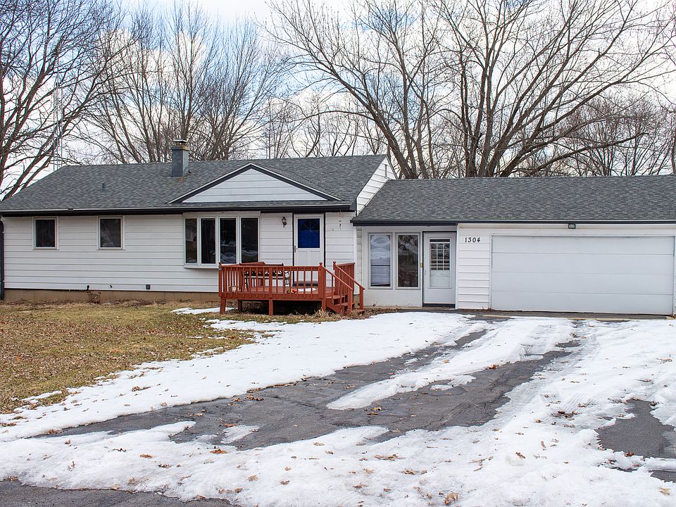 1st image of 1304 Dixie Dr