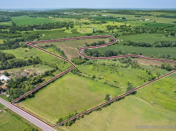 59.04 County Rd. W, Baraboo, WI 53913