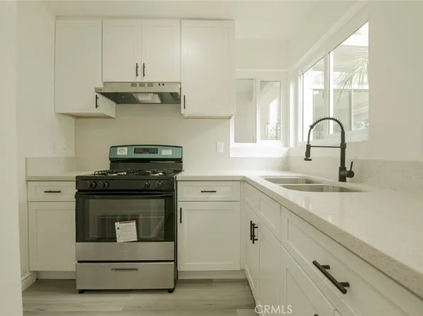1528 Rolling Hills Dr, Oceanside, CA 92056
