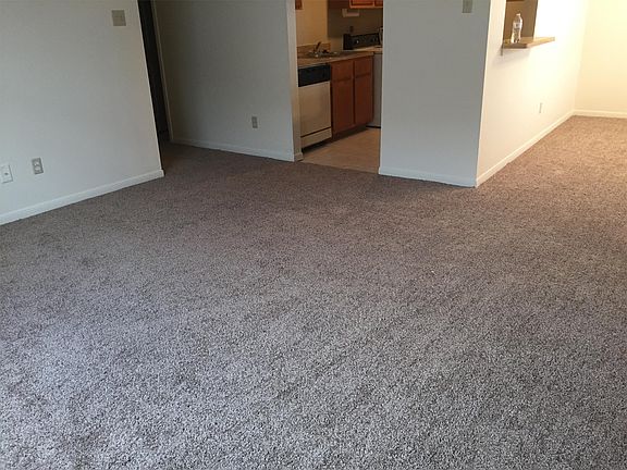 3rd image of 800 Navarro Dr APT D