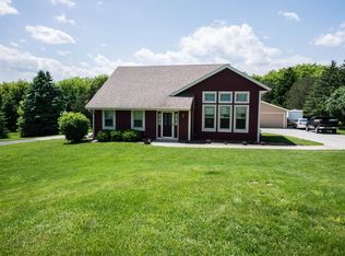 W250N8881 Hillside Rd, Lisbon, WI 53089