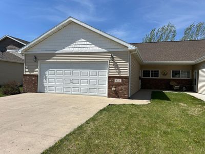 833 35th St S, Moorhead, MN, 56560