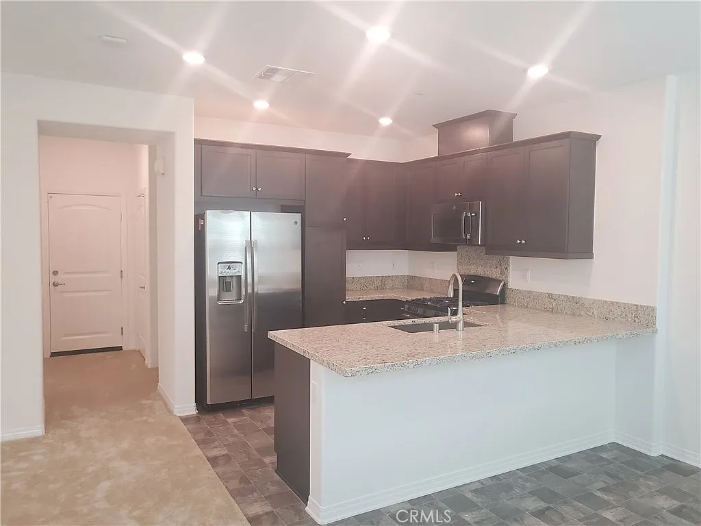 3 bed, 2.5 bath, 1408 sqft, $2,950 — Photo 1