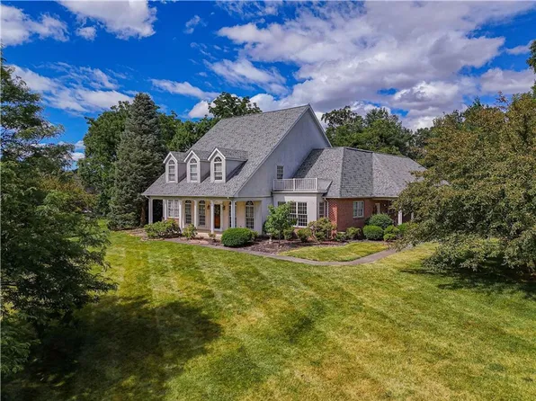 3475 Manor Rd, Bethlehem, PA 18020