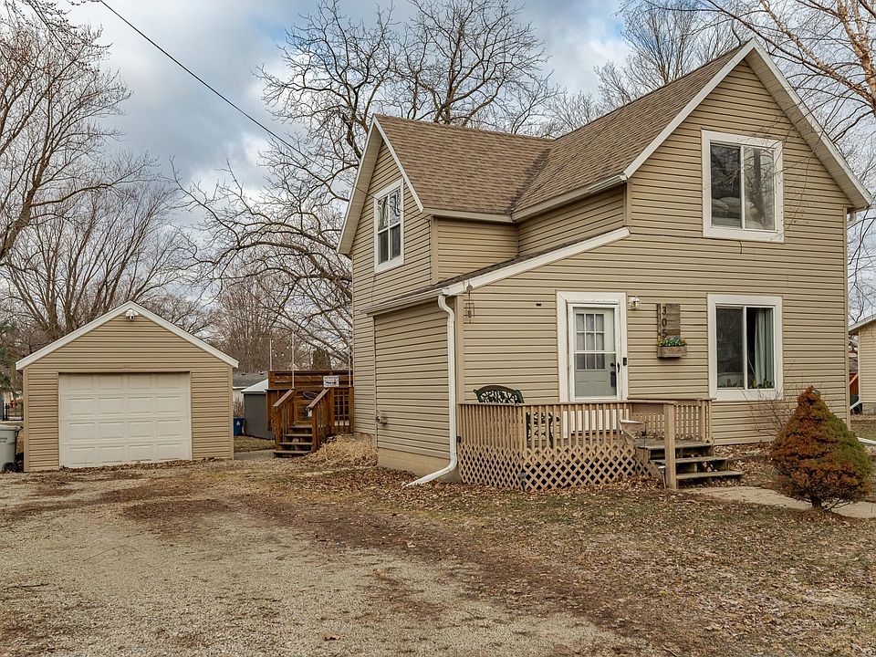 1st image of 305 1st Ave NW