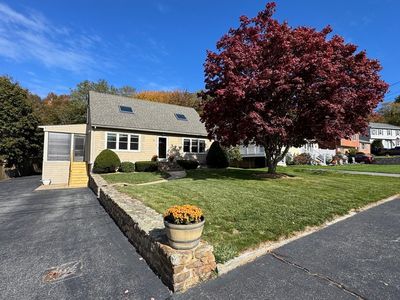 28 Macomber Rd, Gloucester, MA, 01930