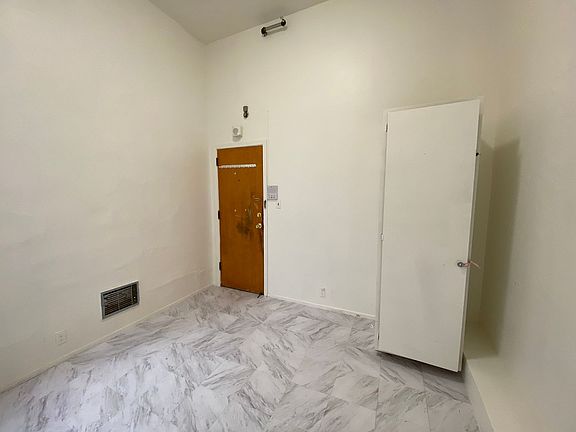3rd image of 828 Grant Ave APT 210